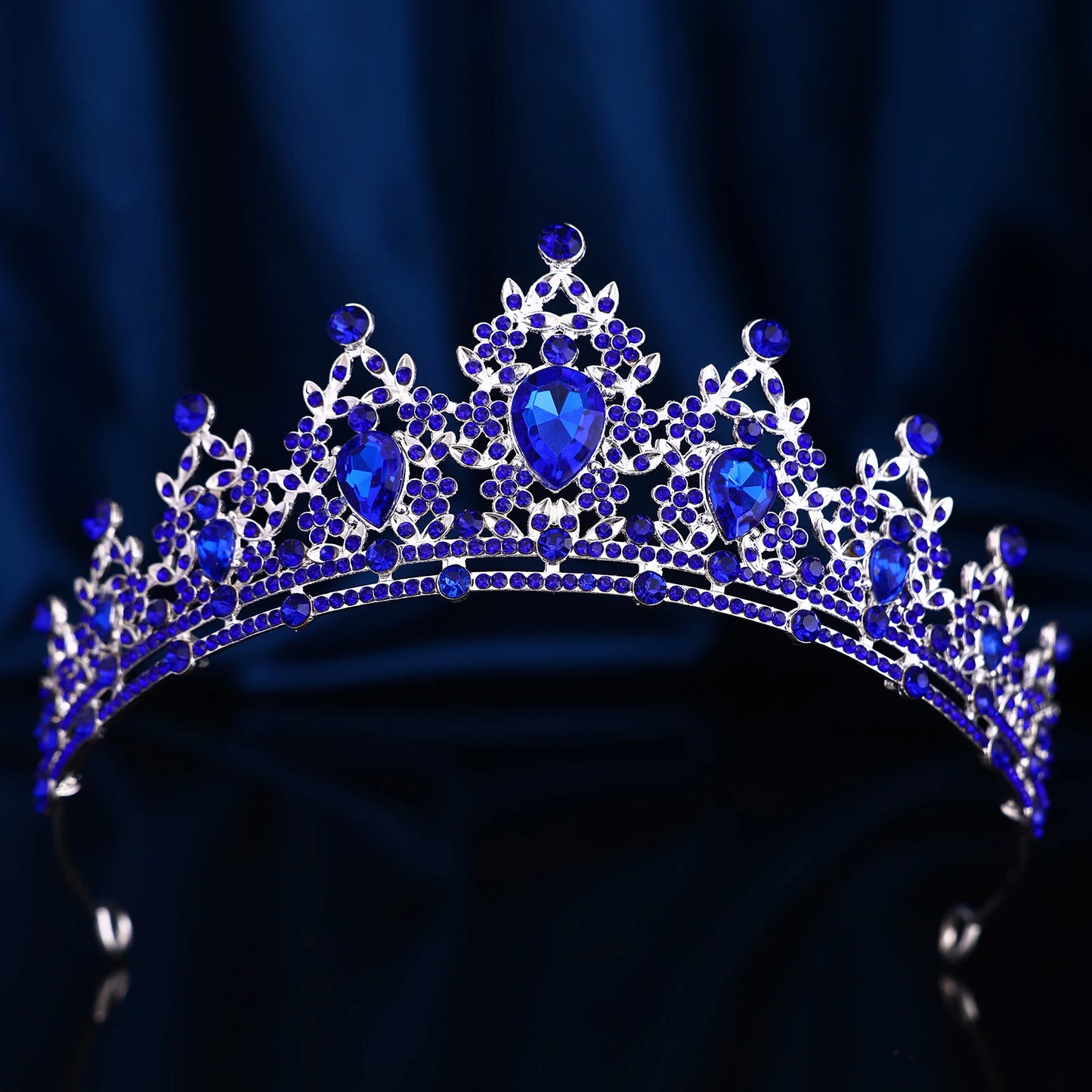 1 piece of retro fashion Baroque hollowed out rhinestone party crown headwear, suitable for birthday parties, Halloween photogra