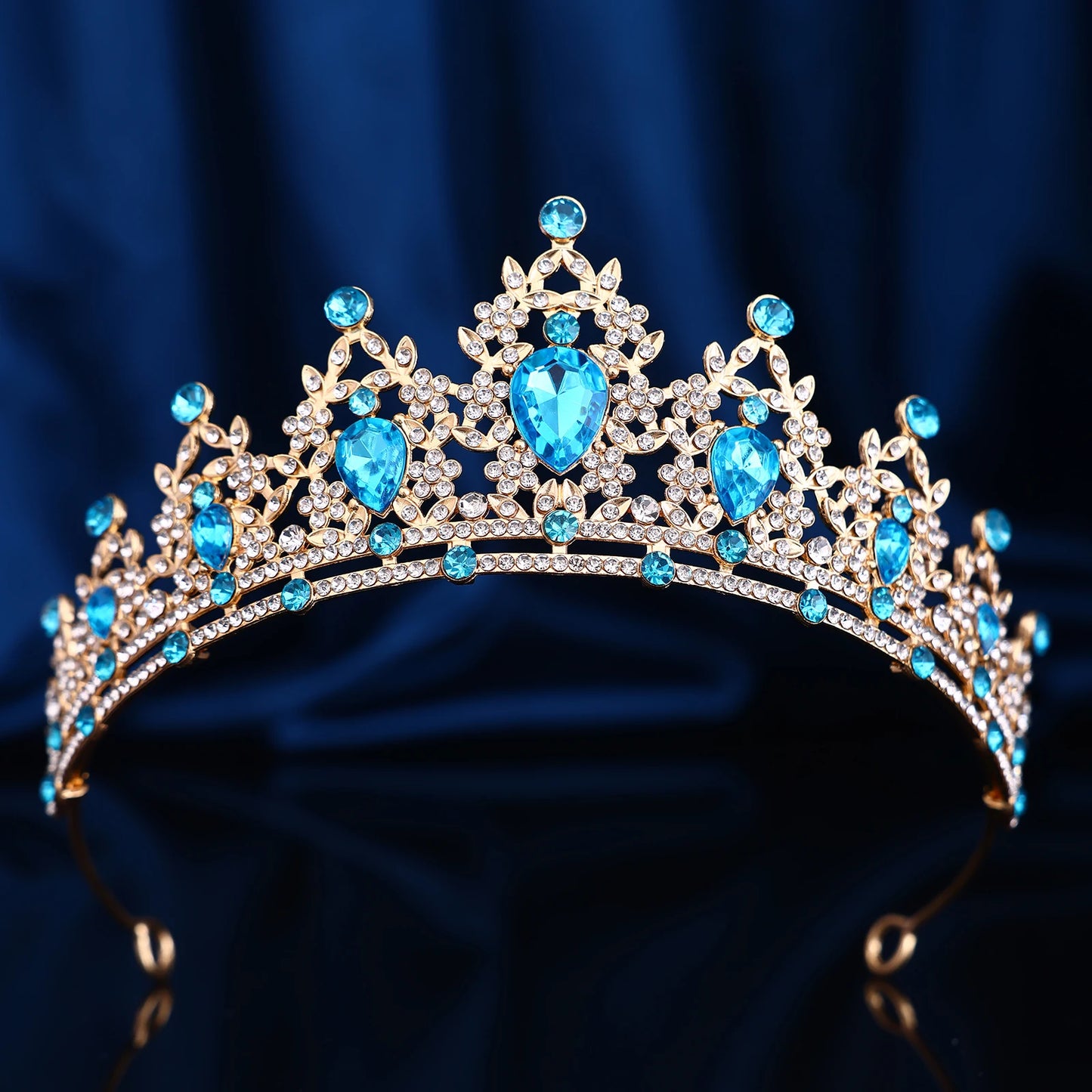 1 piece of retro fashion Baroque hollowed out rhinestone party crown headwear, suitable for birthday parties, Halloween photogra