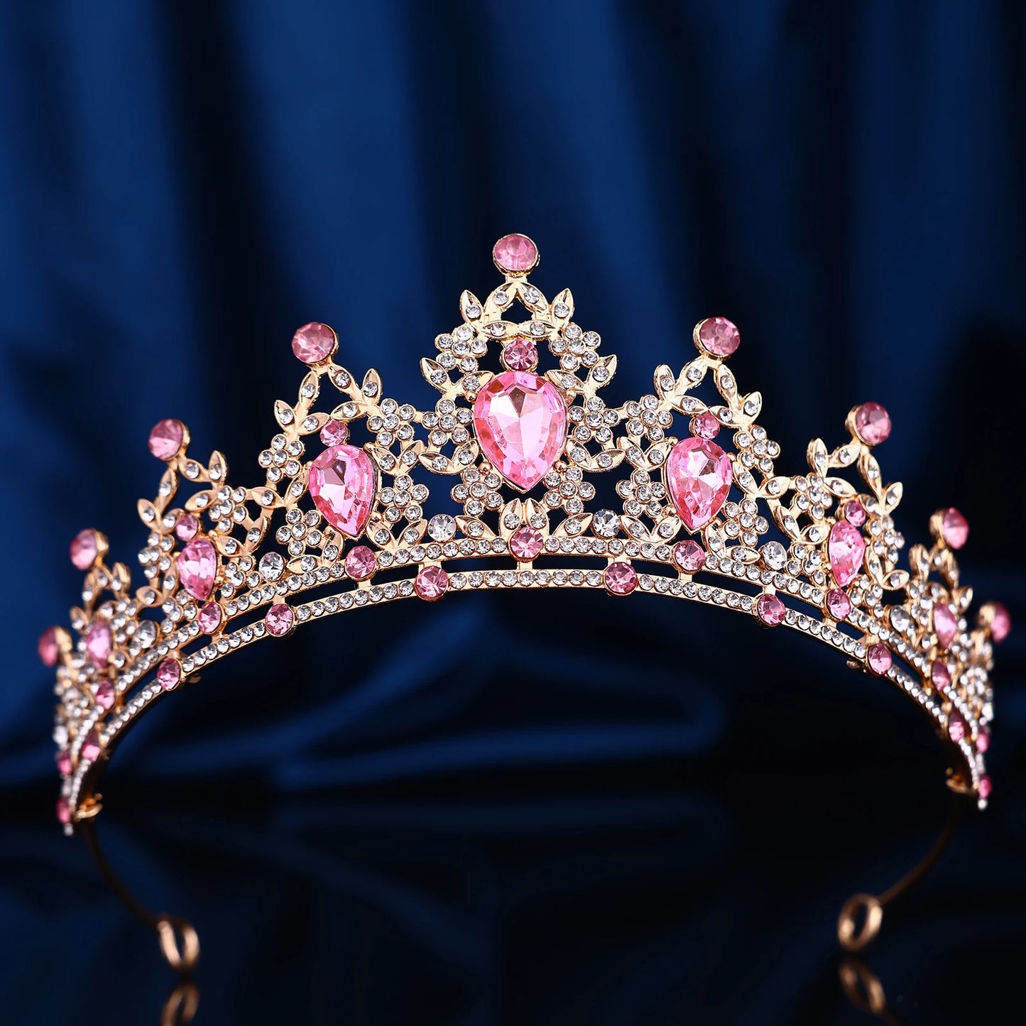 1 piece of retro fashion Baroque hollowed out rhinestone party crown headwear, suitable for birthday parties, Halloween photogra