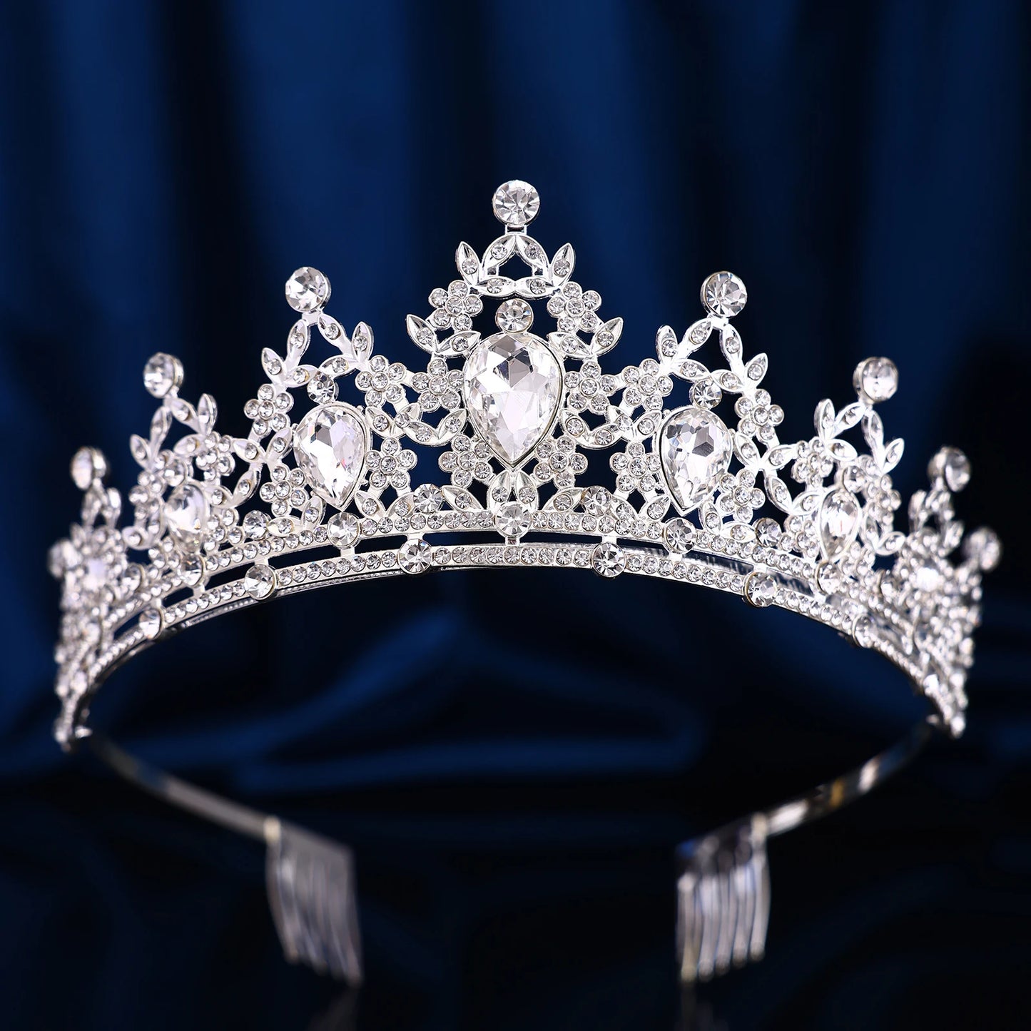 1 piece of retro fashion Baroque hollowed out rhinestone party crown headwear, suitable for birthday parties, Halloween photogra