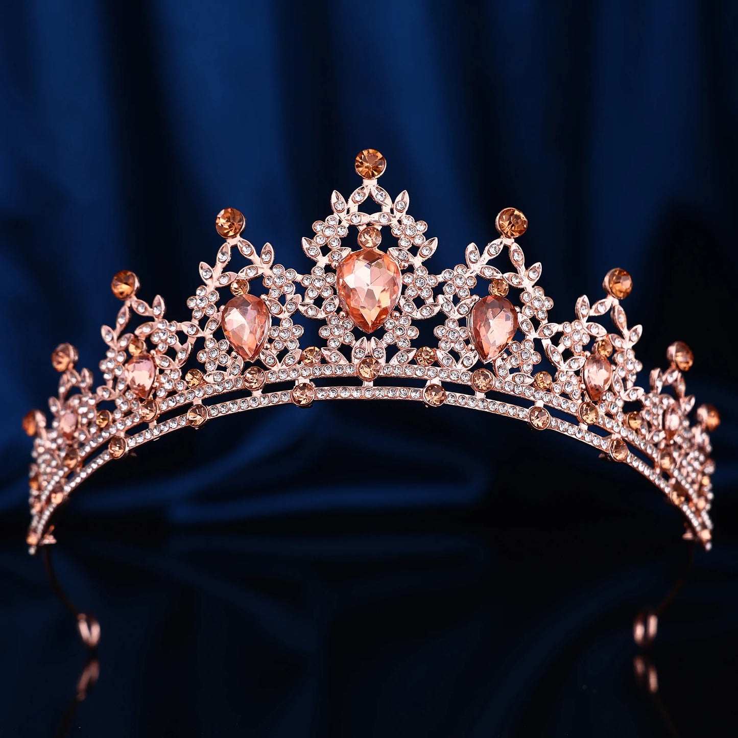 1 piece of retro fashion Baroque hollowed out rhinestone party crown headwear, suitable for birthday parties, Halloween photogra