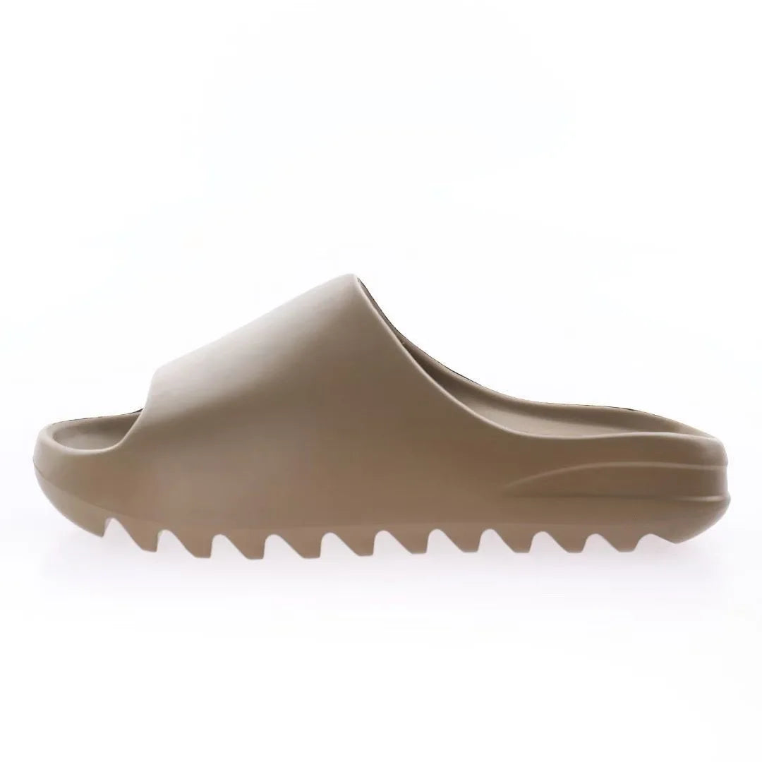 Cloud slippers for men summer essentials beach wear