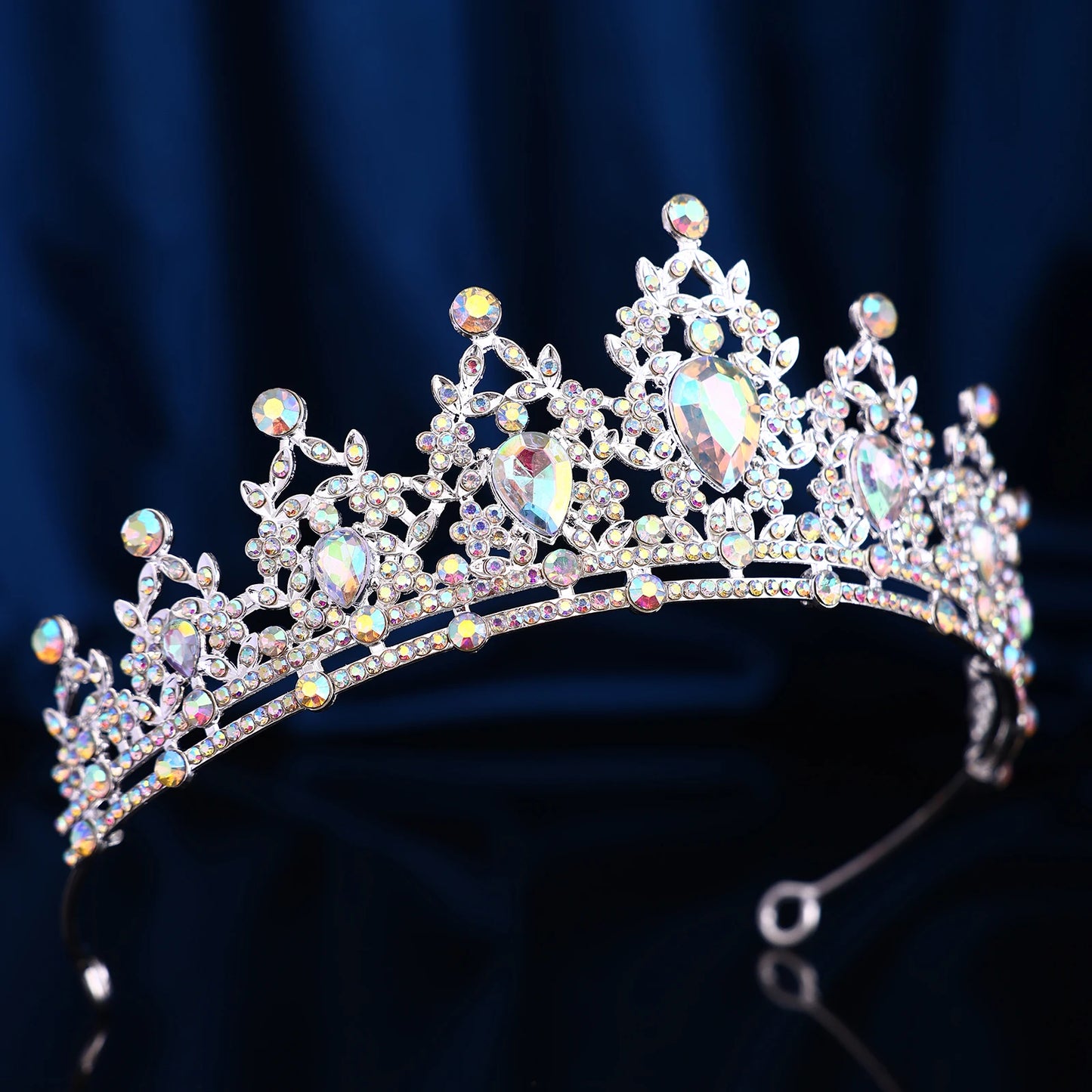 1 piece of retro fashion Baroque hollowed out rhinestone party crown headwear, suitable for birthday parties, Halloween photogra